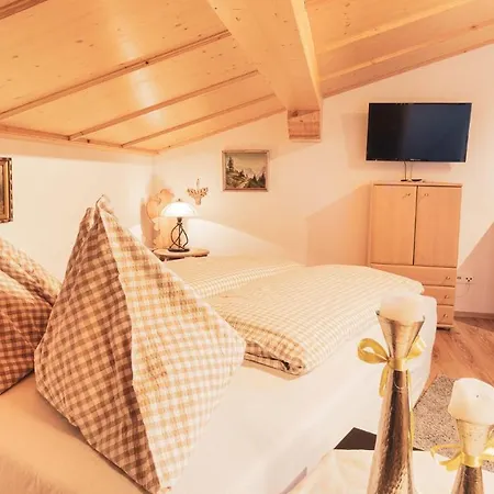 Stubaier Bauern * テルフェス・イム・シュトゥーバイ