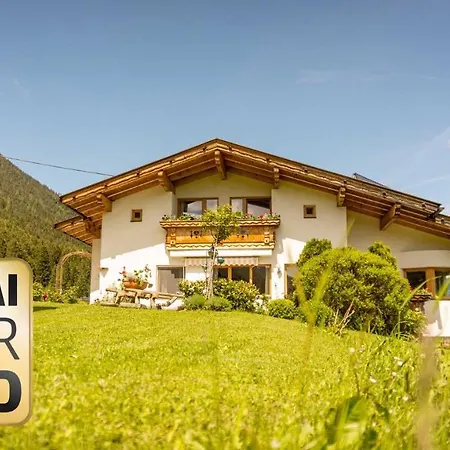 Stubaier Bauern Apartman *